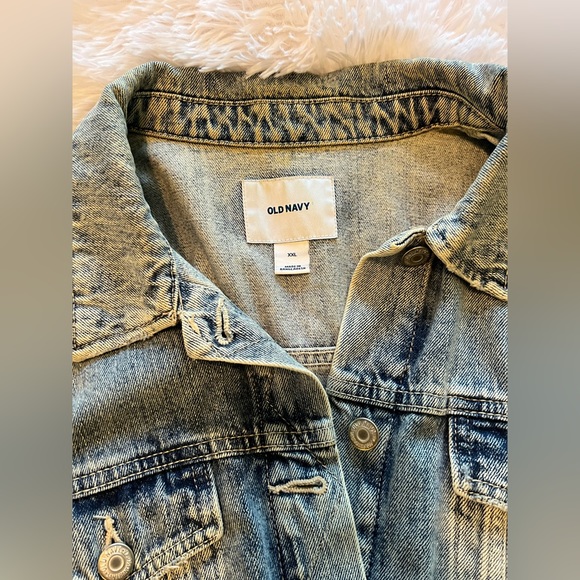 Old Navy Distressed Denim Jacket - Picture 2 of 4